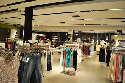 梨林商场里的店面怎么装修？